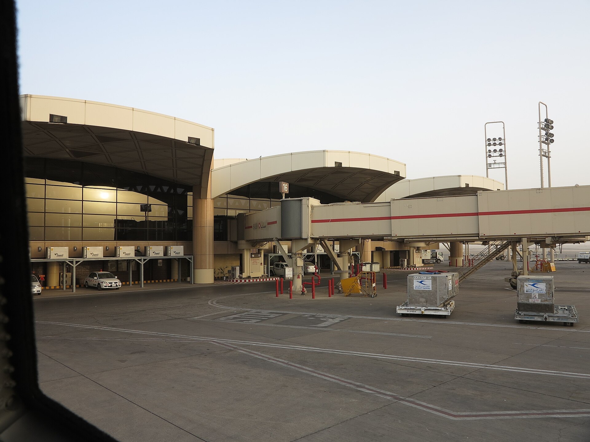 Saudi Arabia extends Riyadh airport shutdown after deadly attacks